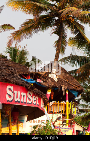 Restaurants sur falaises Varkala Kerala, Banque D'Images