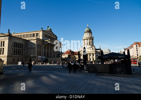 Vue sur la place Gendarmenmarkt à Berlin Mitte, Allemagne Banque D'Images
