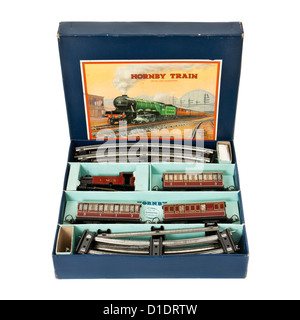 Rare 1950 Hornby (Meccano) No 101 trains de voyageurs réservoir ensemble avec le fer blanc clockwork locomotive et chariots (O) Banque D'Images