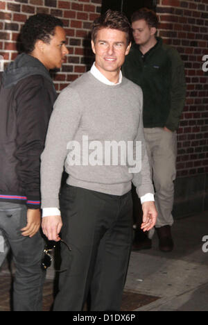 Décembre 17, 2012 - New York, New York, États-Unis - Acteur Tom Cruise à son apparence sur la 'Late Show With David Letterman" tenue à l'Ed Sullivan Theater. (Crédit Image : © Kaszerman ZUMAPRESS.com)/Nancy Banque D'Images