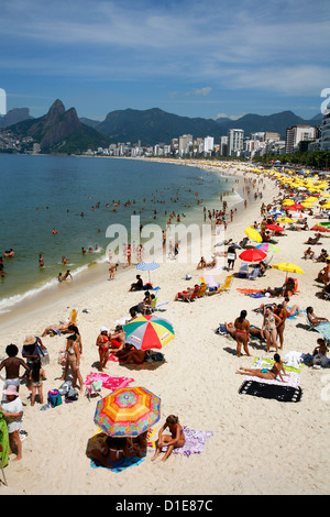 La plage d'Ipanema, Rio de Janeiro, Brésil, Amérique du Sud Banque D'Images