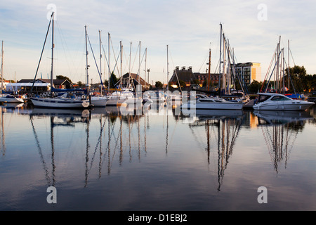 Ipswich Haven Marina au coucher du soleil, Ipswich, Suffolk, Angleterre, Royaume-Uni, Europe Banque D'Images