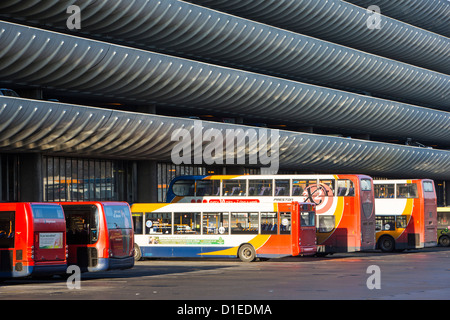 L'emblématique des années 60, Preston béton Station de bus qui est menacé d'être démoli par le conseil. Banque D'Images