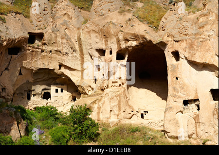 Début des monastères chrétiens de Turquie Cappadoce Zelve, Banque D'Images