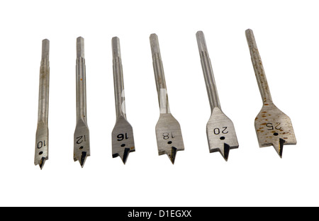 La taille des différents forets métalliques de bois avec des nombres isolé sur fond blanc Banque D'Images