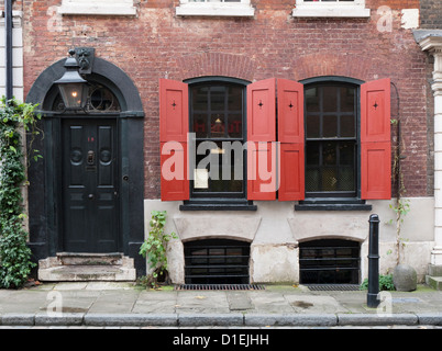 La porte avant de Dennis Severs' House en Folgate Street, Spitalfields, Londres Banque D'Images