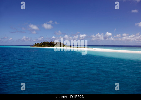 La petite île de l'atoll de Baa, Maldives Banque D'Images