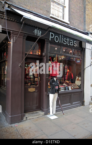 Polistas fashion shop, 19 Shepherd Market, Mayfair, London, UK. Banque D'Images