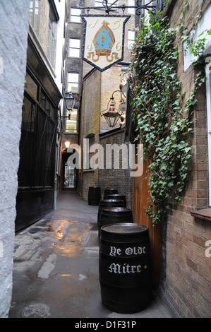 Ye Olde Mitre Tavern Pub, Cour d'Ely, Holborn, London Banque D'Images