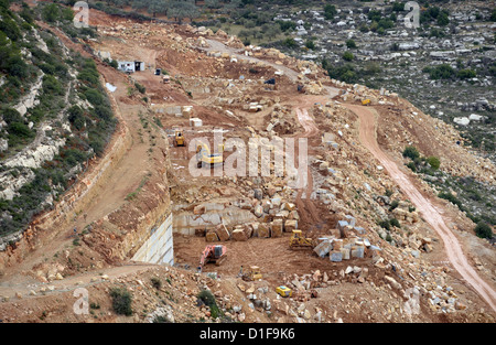 Vue sur le site de construction de la nouvelle ville Rawabi près de Ramallah, dans les territoires palestiniens, 08 décembre 2012. Le projet est hébergé par Bayti Real Estate Investment Company, qui a été créé pour construire Rawabi, la première ville palestinienne et la pierre angulaire d'une nouvelle, moderne, viable de la société palestinienne. Photo : Rainer Jensen Banque D'Images