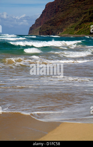 Polihale State Park et plage situé sur la côte ouest de l'île de Kauai, Hawaii, USA. Banque D'Images