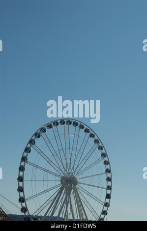 Grande roue de Seattle sur Pier 57, Seattle, État de Washington, États-Unis d'Amérique, Amérique du Nord Banque D'Images