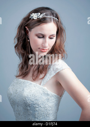 Portrait d'une belle jeune femme, head shot. Banque D'Images