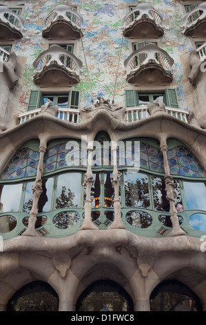 Façade de la Casa Batlló de Gaudí, Passeig de Gracia, Barcelona, Catalunya (Catalogne) (Catalogne), en Espagne, en Europe Banque D'Images