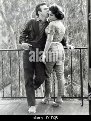 BOBBY DARIN (1936-1973) Le chanteur et acteur de film avec la chanteuse Connie Francis sur 1960