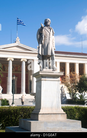 Statue de William Ewart Gladstone à l'Université d'Athènes Banque D'Images