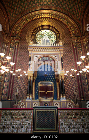 La synagogue Espagnole Construite en 1868, Prague, République Tchèque, Europe Banque D'Images