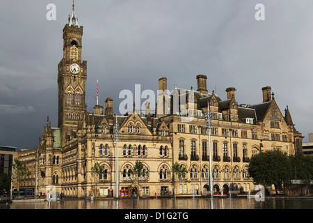 Bradford City Hall, une façade gothique vénitien, sur l'image, Bradford, West Yorkshire, Yorkshire, Angleterre, Royaume-Uni Banque D'Images