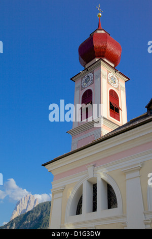 Grande Église, Ortisei, vallée de Gardena, la Province de Bolzano, Trentin-Haut-Adige/Sud Tyrol Italien, Dolomites, Italie, Europe Banque D'Images