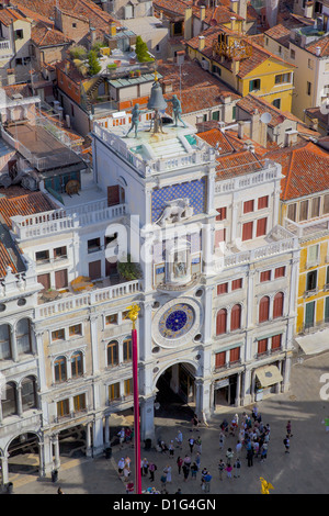 Torre dell Orologio Clocktower du Campanile, Piazza San Marco, Venise, UNESCO World Heritage Site, Vénétie, Italie, Europe Banque D'Images