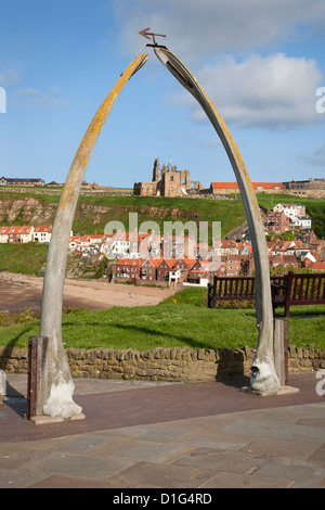 La baleine Arch à Whitby, North Yorkshire, Yorkshire, Angleterre, Royaume-Uni, Europe Banque D'Images