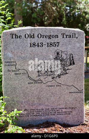 Oregon Trail vieux marqueur dans Claquato, cimetière de Washington. Banque D'Images