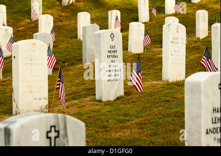 Scène dans le Cimetière National de Sitka sur 2012 Journée des anciens combattants. Banque D'Images