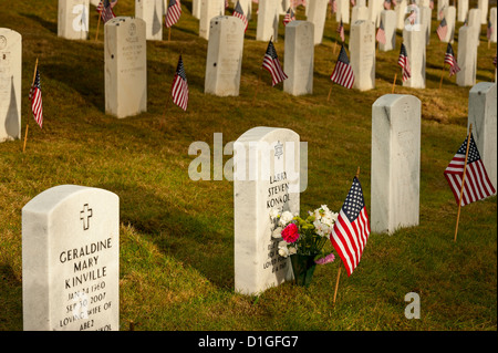 Scène dans le Cimetière National de Sitka sur 2012 Journée des anciens combattants. Banque D'Images