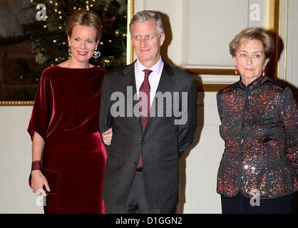 La Princesse Mathilde, le Prince Philippe et de la reine Paola de Belgique à l'occasion du concert de Noël au Palais Royal de Bruxelles, Belgique, 19 décembre 2012. Photo : Albert Philip van der Werf /PRE OUT Pays-bas Banque D'Images