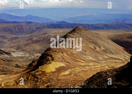 Vue depuis le mont Chacaltaya, altiplano dans la distance, Calahuyo près de La Paz, Bolivie, Andes, Amérique du Sud Banque D'Images