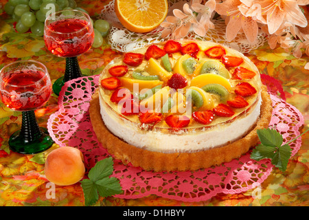 Cheese cake aux fruits Banque D'Images