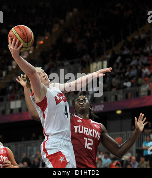 USA's Lindsay Whalen et Kuanitra Holingsvorth la Turquie (12). USA Vs TUR Womens Basket-ball Banque D'Images