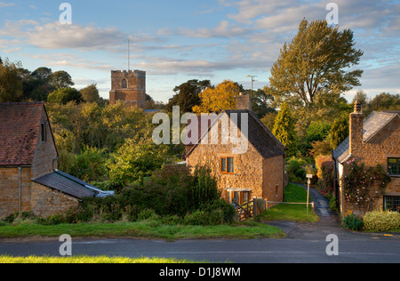 Au coucher du soleil, village de Cotswold, Warwickshire, Angleterre Ilmington Banque D'Images