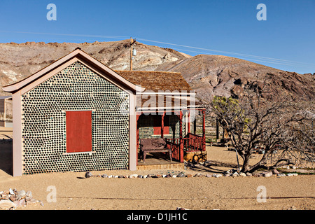 La bouteille en verre Tom Kelly house en rhyolite, NV. Banque D'Images