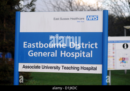 Entrée principale de l'hôpital général du district d'Eastbourne East Sussex Banque D'Images