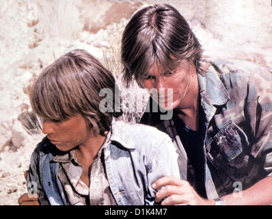 Strasse der Verdammnis Damnation Alley Jackie Earle Haley, Jan-Michael Vincent Die Offiziere Tanner (Jan-Michael Vincent, r) Banque D'Images