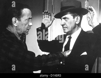 Une Einem Tag Wie Jeder Andere heures désespérées, Humphrey Bogart, Frédéric Mars Während Glenn (Humphrey Bogart) ungeduldig auf Banque D'Images