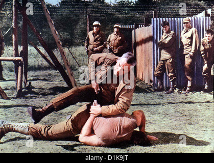 Das Dreckige Dutzend Dirty Dozen, Lee Marvin, Clint Walker Der amerikanische Major Reisman (Lee Marvin, oben) den erhaelt Banque D'Images