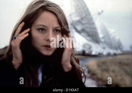 Contact Contact Jodie Foster Ellie Arroway (Jodie Foster) empfaengt Jahren nach der Forschung Signale aus dem tous. Ihr Traum Banque D'Images