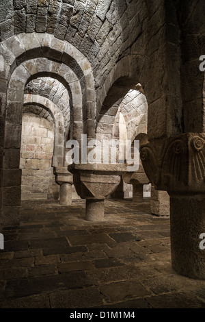 Crypte de l'église de Saint Salvador en Monasterio de Leyre. Navarre, Espagne. Banque D'Images