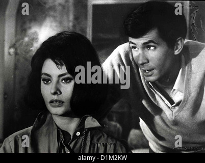 Die Dritte Dimension Couteau dans la plaie, le Sophia Loren, Anthony Perkins Kurz vor seinem Abflug nach Casablanca gesteht Banque D'Images
