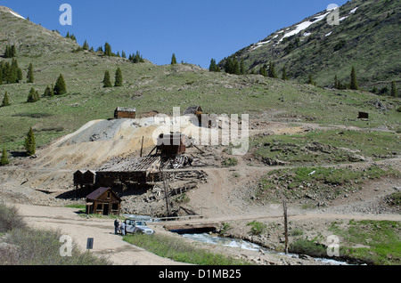 Pass ingénieur jeep tour passe à 12 500 m d'altitude entre Silverton et et Lake City Colorado dans les montagnes de San Juan Banque D'Images