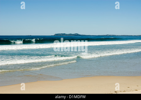 L'approche des vagues la côte au Brunswick Heads, dans le Nord de la Nouvelle-Galles du Sud, Australie Banque D'Images