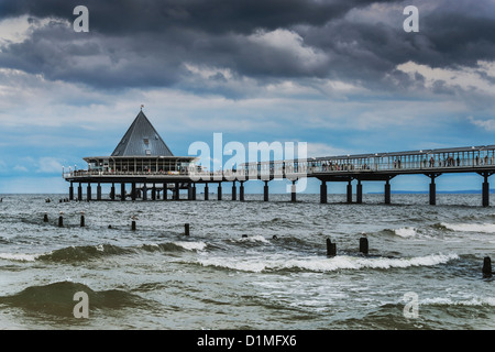 Seebrücke Ahlbeck, jetée à la mer Baltique, l'île de Usedom, Heringsdorf, Mecklembourg-Poméranie-Occidentale, Allemagne, Europe Banque D'Images