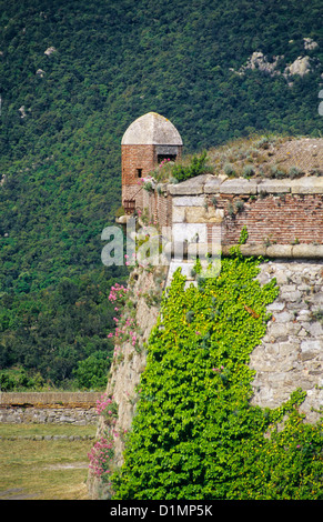 Tourelle de défense du fort de Bellegarde, Le Perthus, Pyrénées-Orientales, Languedoc-Roussillon, France Banque D'Images