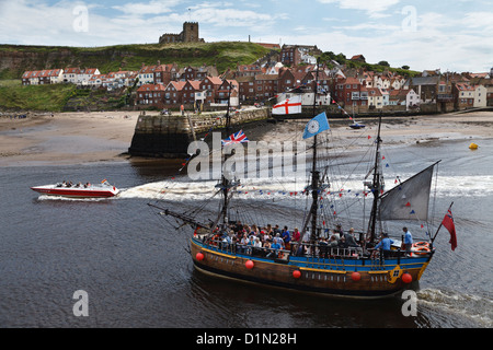 Le Bark Endeavour, une réplique de l'Endeavour du capitaine Cook, Whitby, North Yorkshire, Angleterre Banque D'Images