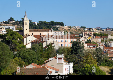 Vue panoramique sur la vieille ville ou le village urbain d'Estaque ou l'Estaque Marseille Provence France Banque D'Images