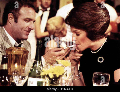 Spuren Ins Nichts Masquer à la vue de James Caan, Jill Eikenberry Als Thomas (James Caan) eines Tages unangemeldet seine Banque D'Images