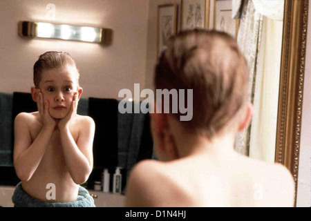 Kevin - allein zu Haus Maison seul Macaulay Culkin Macaulay Culkin (Kevin) fuehlt sich ganz als adulte. Gehoert auch Dazu Banque D'Images