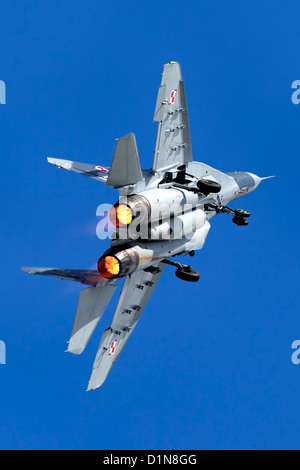 Un Mikoyan Gourevitch MiG- 29Un point d'appui de 1 111 rouge.elt armée de l'Air polonaise Banque D'Images